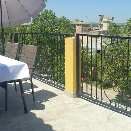 Katy Apartment Pula